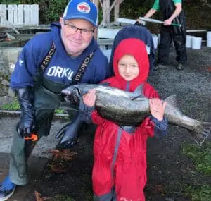 Volunteers and staff work together to spawn salmon at Glenwood Springs.